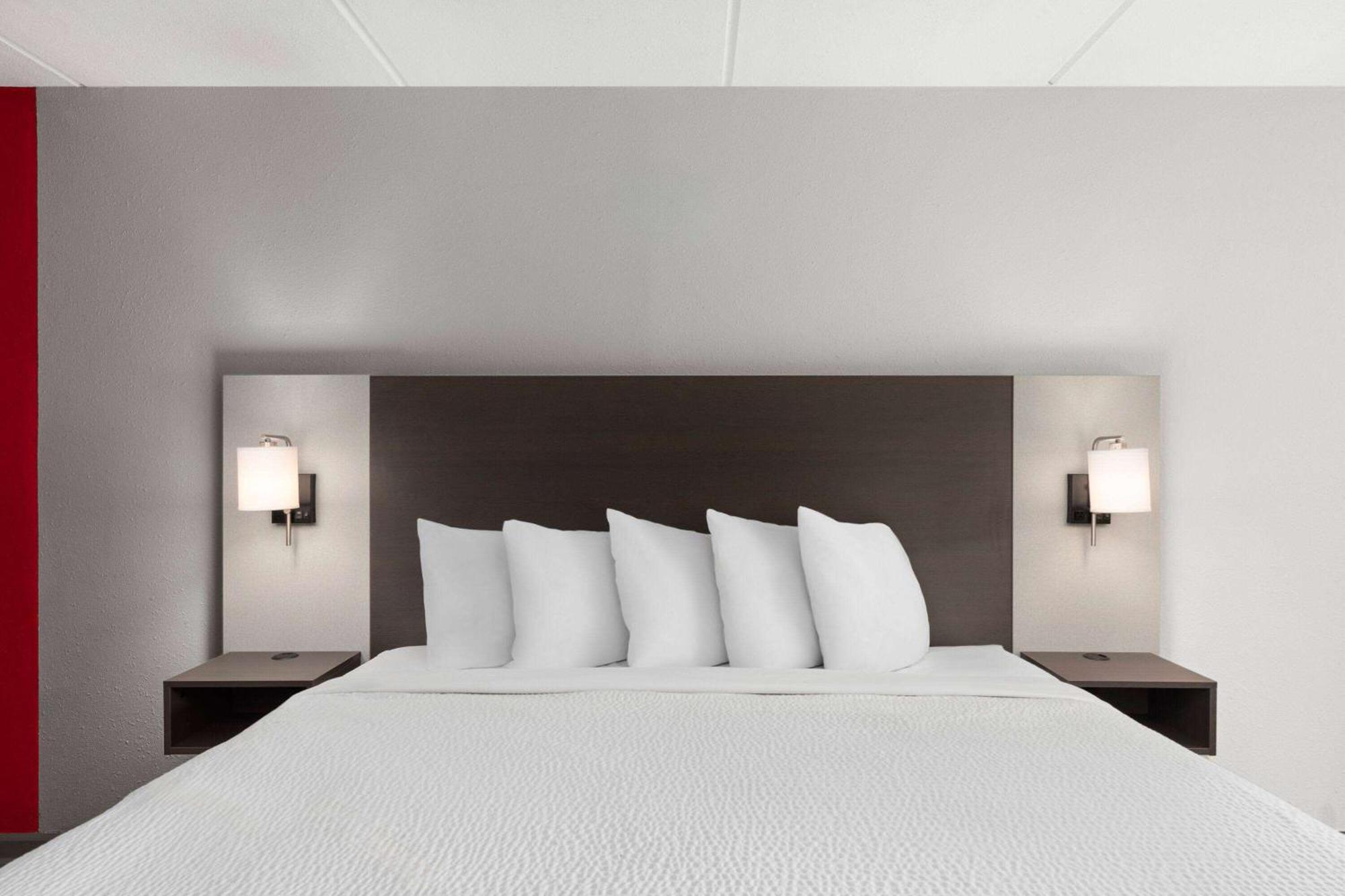 Ramada By Wyndham Bainbridge Hotell Eksteriør bilde