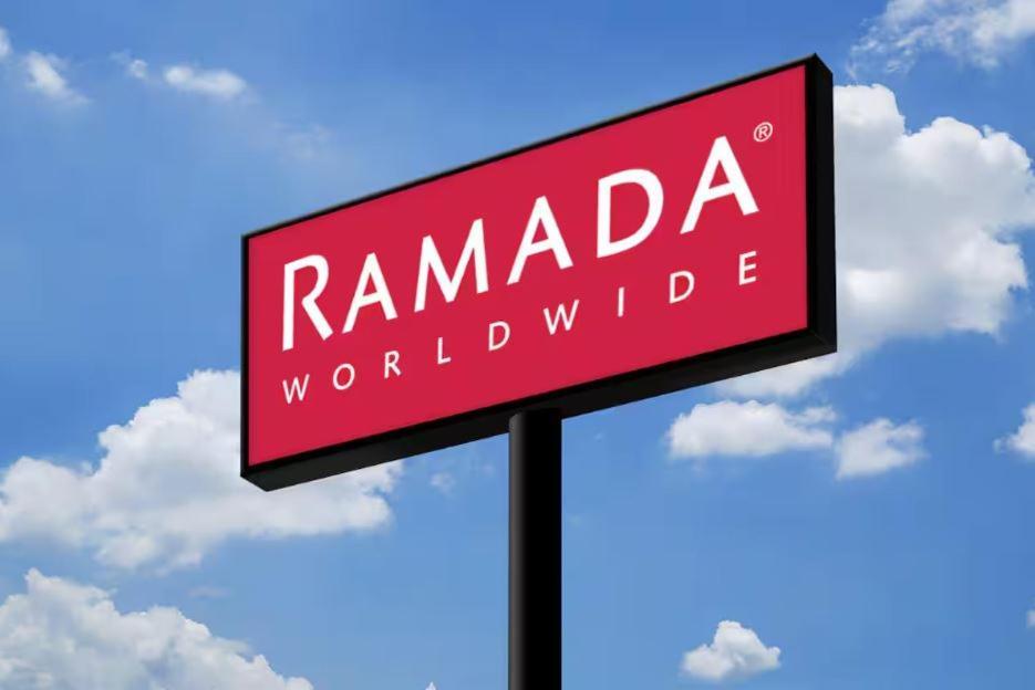 Ramada By Wyndham Bainbridge Hotell Eksteriør bilde